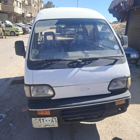 آسيا تاونر 1999 - صورة 3