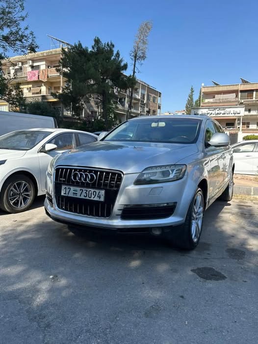 أودي Q7 2008