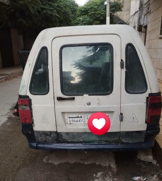 سكودا بيك أب 1996 - صورة 3