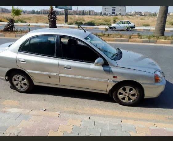 كيا ريو 2004