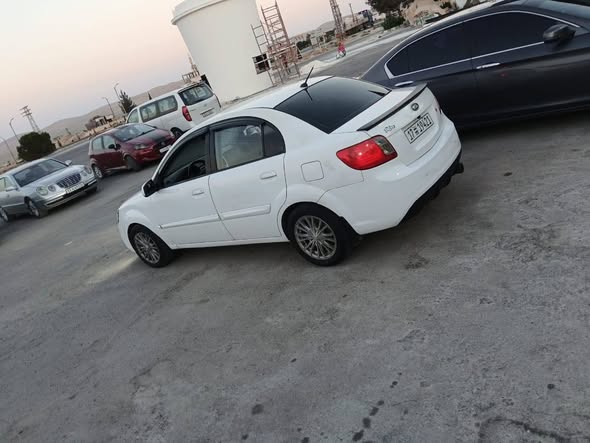 كيا ريو 2011 - صورة 3