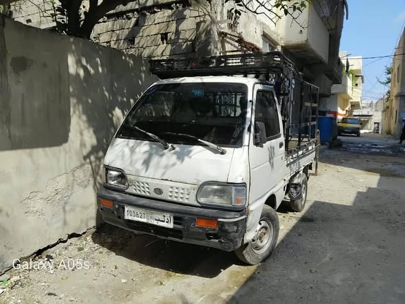 كيا تراونر 1998 - صورة 1