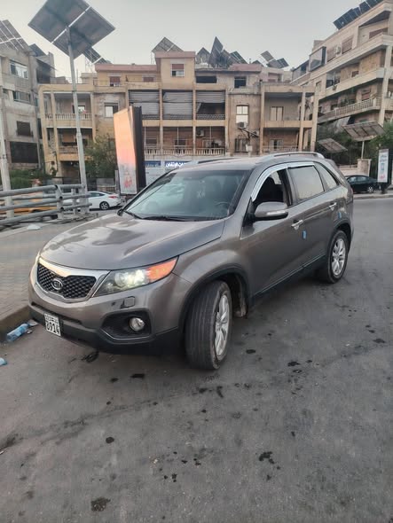 كيا سورينتو 2010 - صورة 5