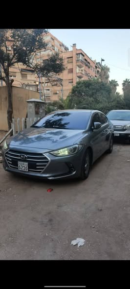 هيونداي أفانتي 2017 - صورة 1