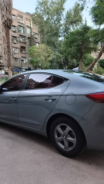 هيونداي أفانتي 2017 - صورة 2