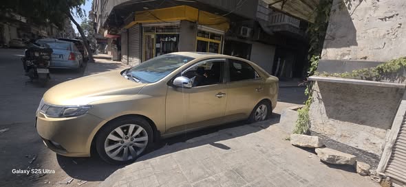 كيا فورتي 2009 - صورة 2