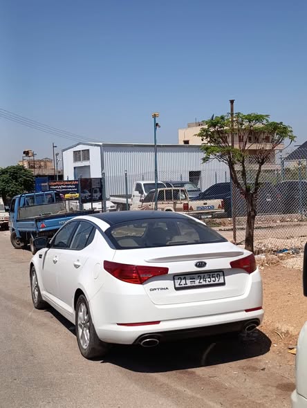كيا K5 2011 - صورة 2