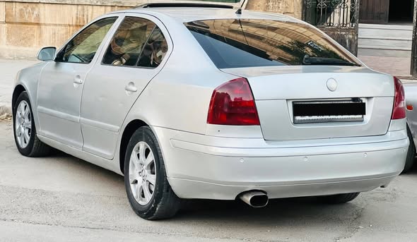 سكودا اوكتافيا 2007 - صورة 4