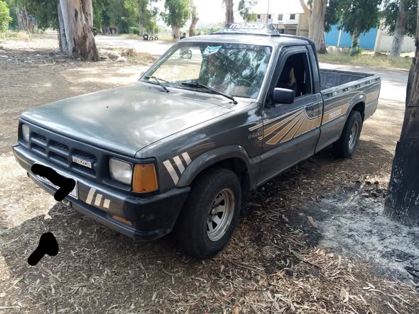 مازدا بي 1600 1994 - صورة 2