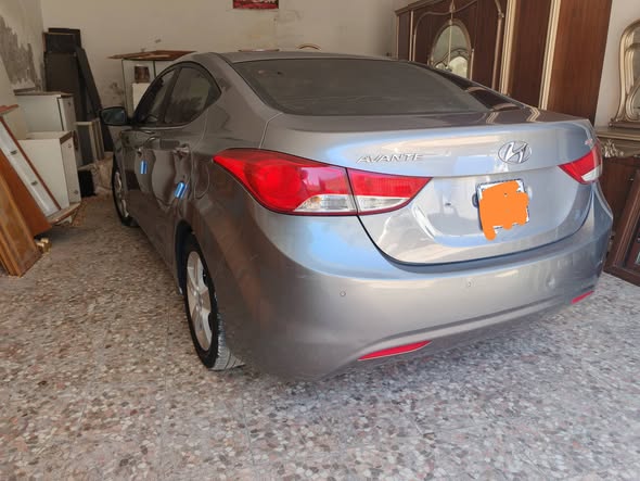 هيونداي افانتي 2013 - صورة 2