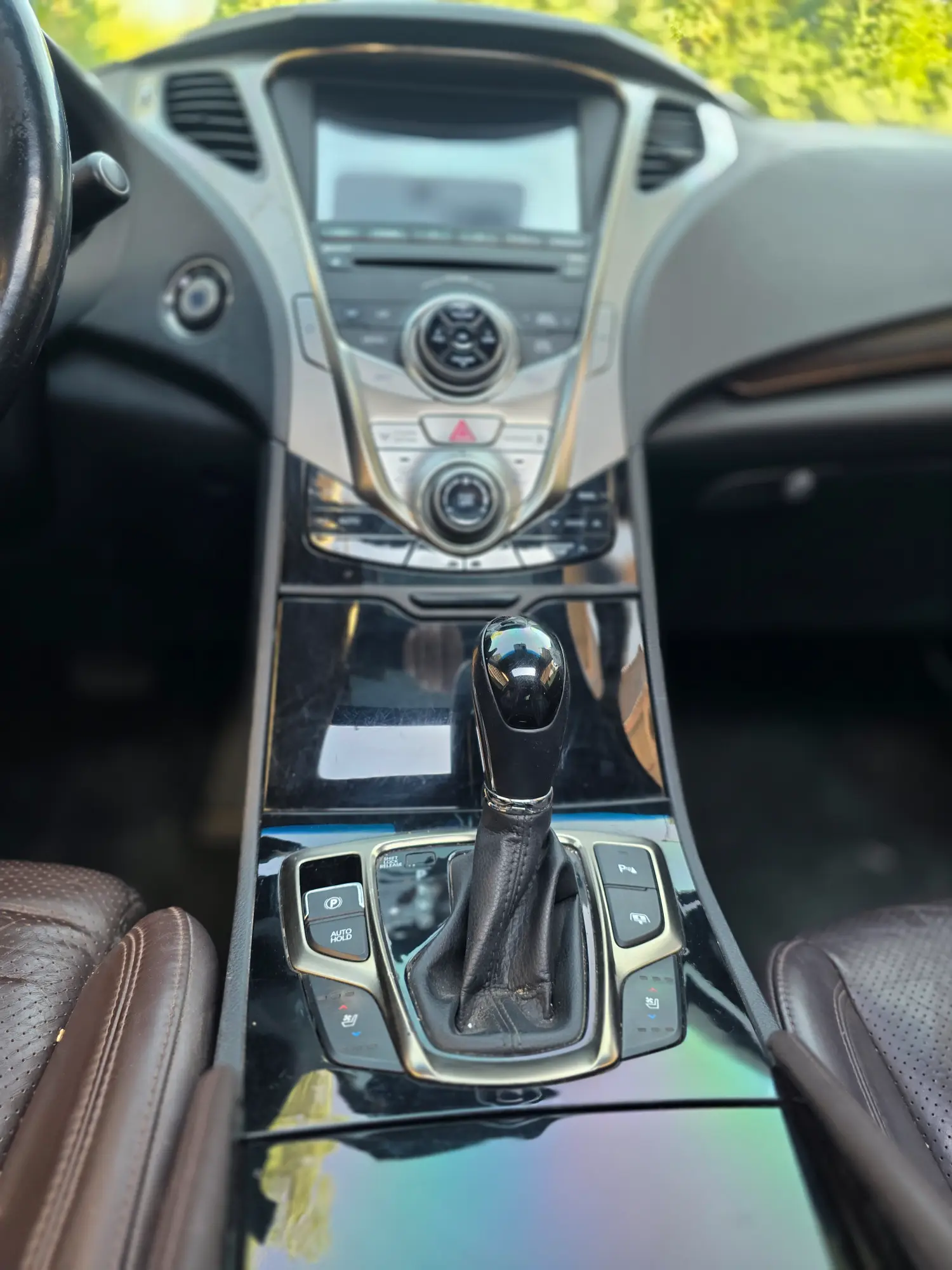 هيونداي أزيرا 2012 .. نظيفة جداً - صورة 4