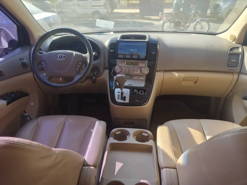 كيا كرنفال 2012 عائلية ومريحة - صورة 5
