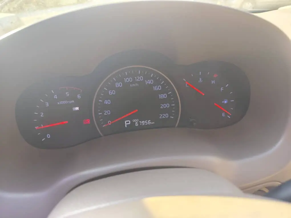 كيا كرنفال 2012 عائلية ومريحة - صورة 7