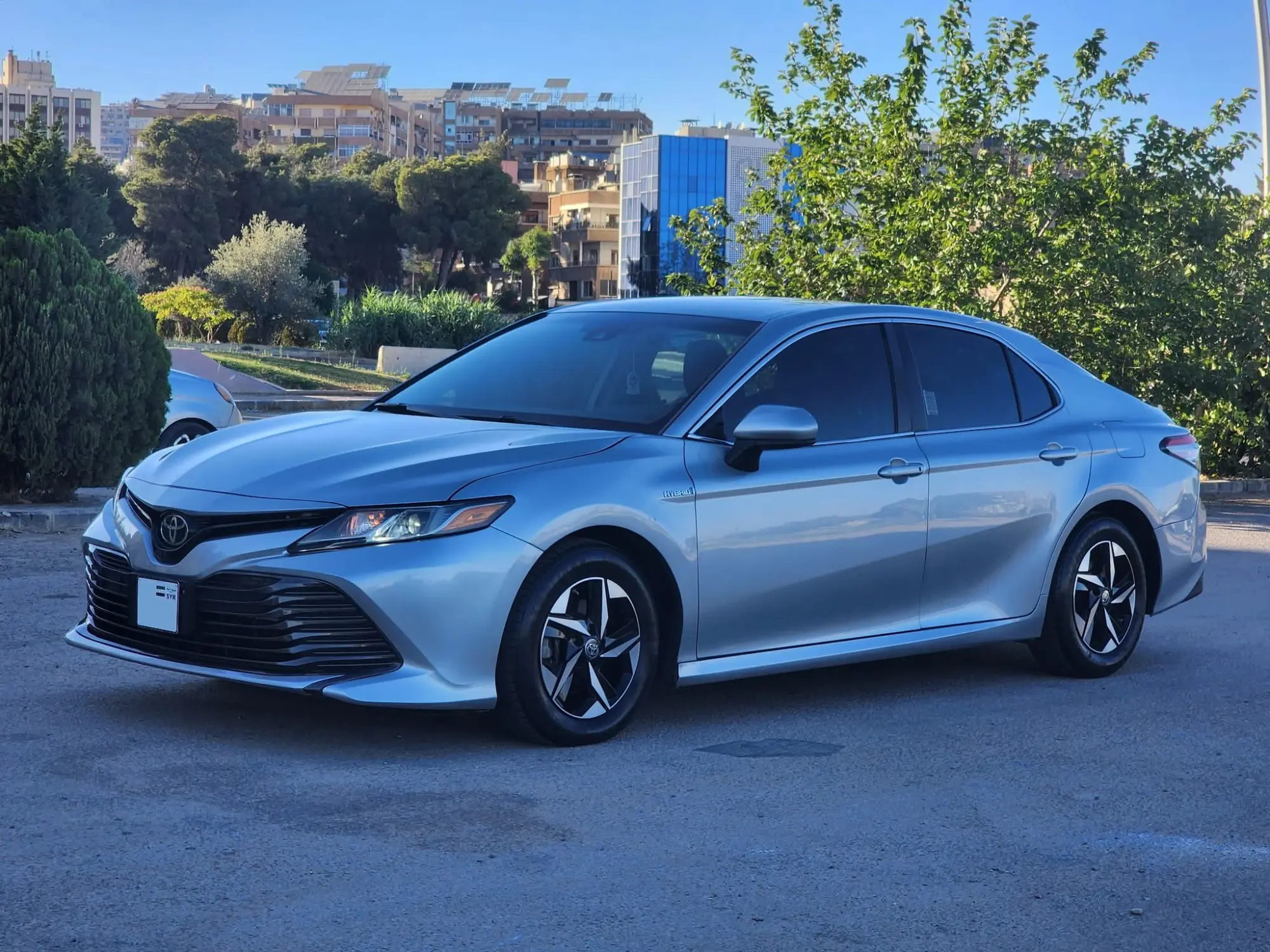 تويوتا كامري هايبرد 2020 - صورة 2