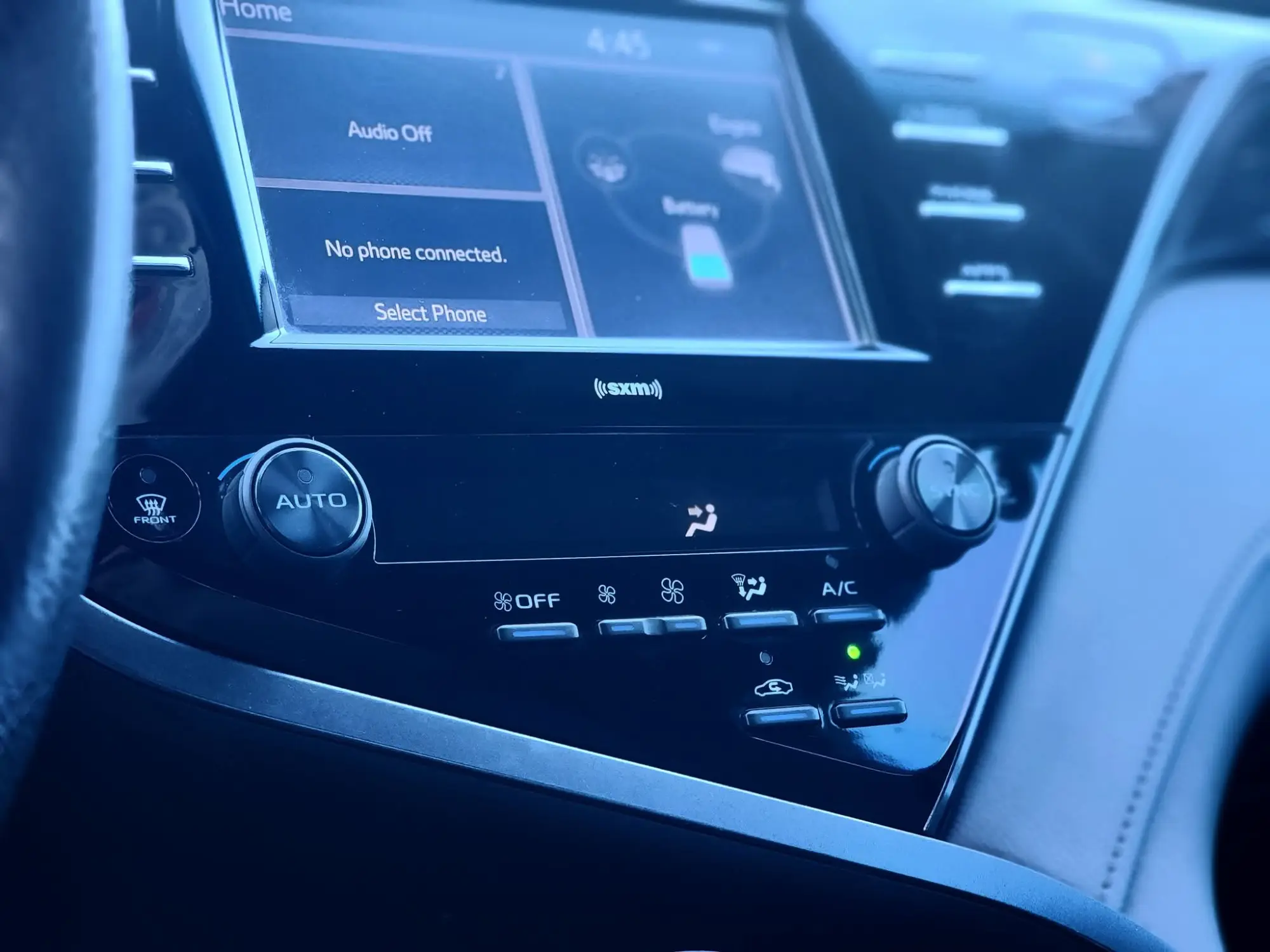 تويوتا كامري هايبرد 2020 - صورة 19