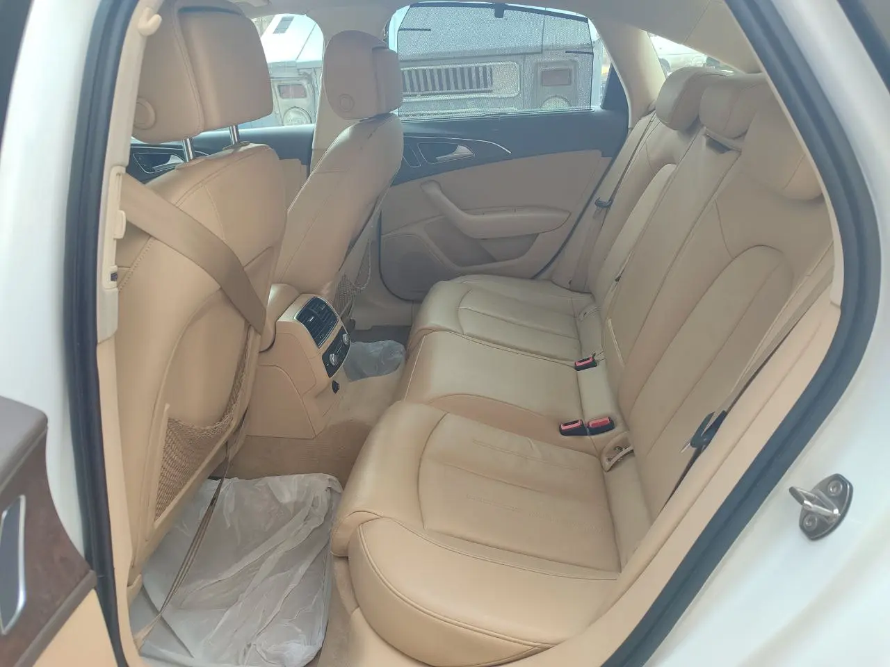 أودي A6 2013 - صورة 14