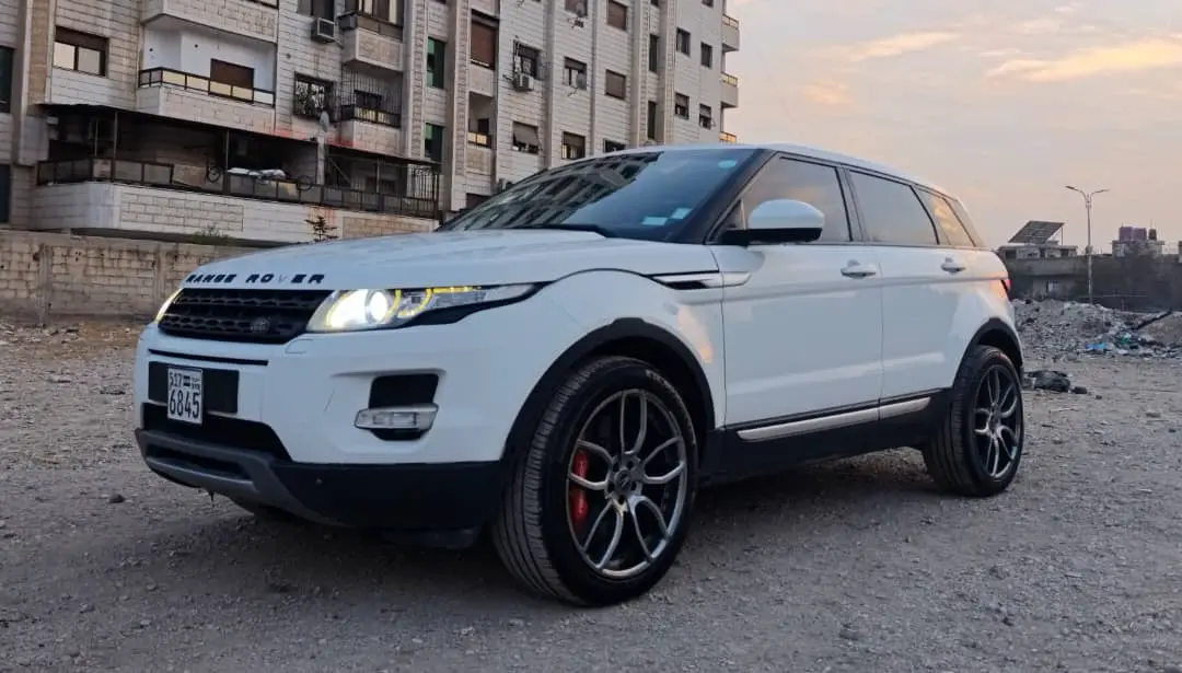 رنج روفر أيفوك 2015 - صورة 2