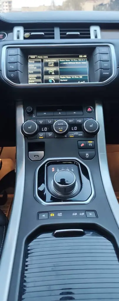 رنج روفر أيفوك 2015 - صورة 9