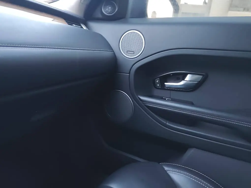 رنج روفر أيفوك 2015 - صورة 18