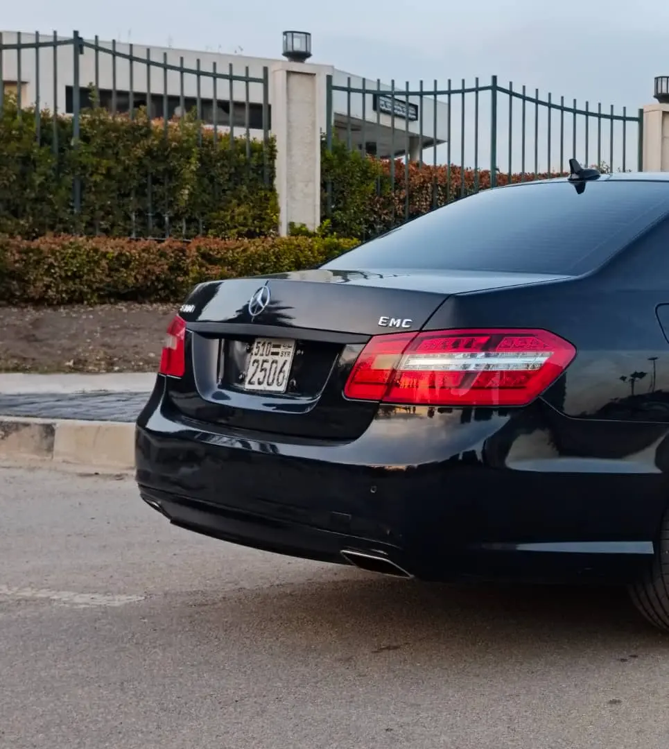 MERCEDES BENZ E300 2012 - صورة 7