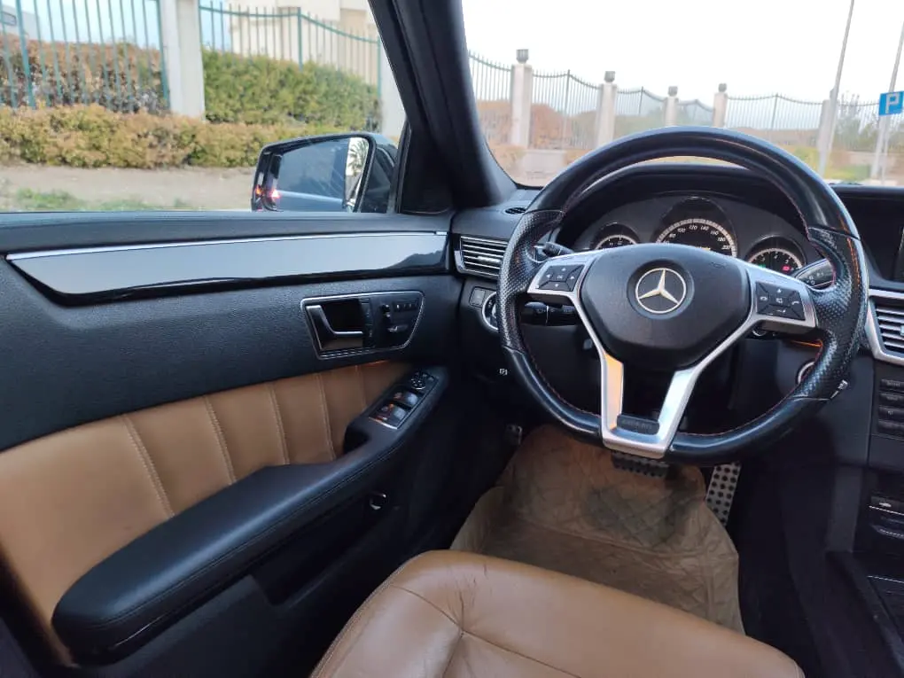 MERCEDES BENZ E300 2012 - صورة 12