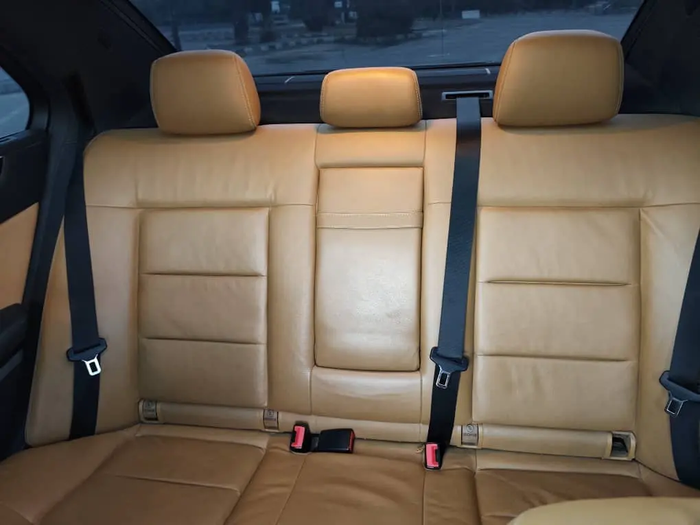 MERCEDES BENZ E300 2012 - صورة 27