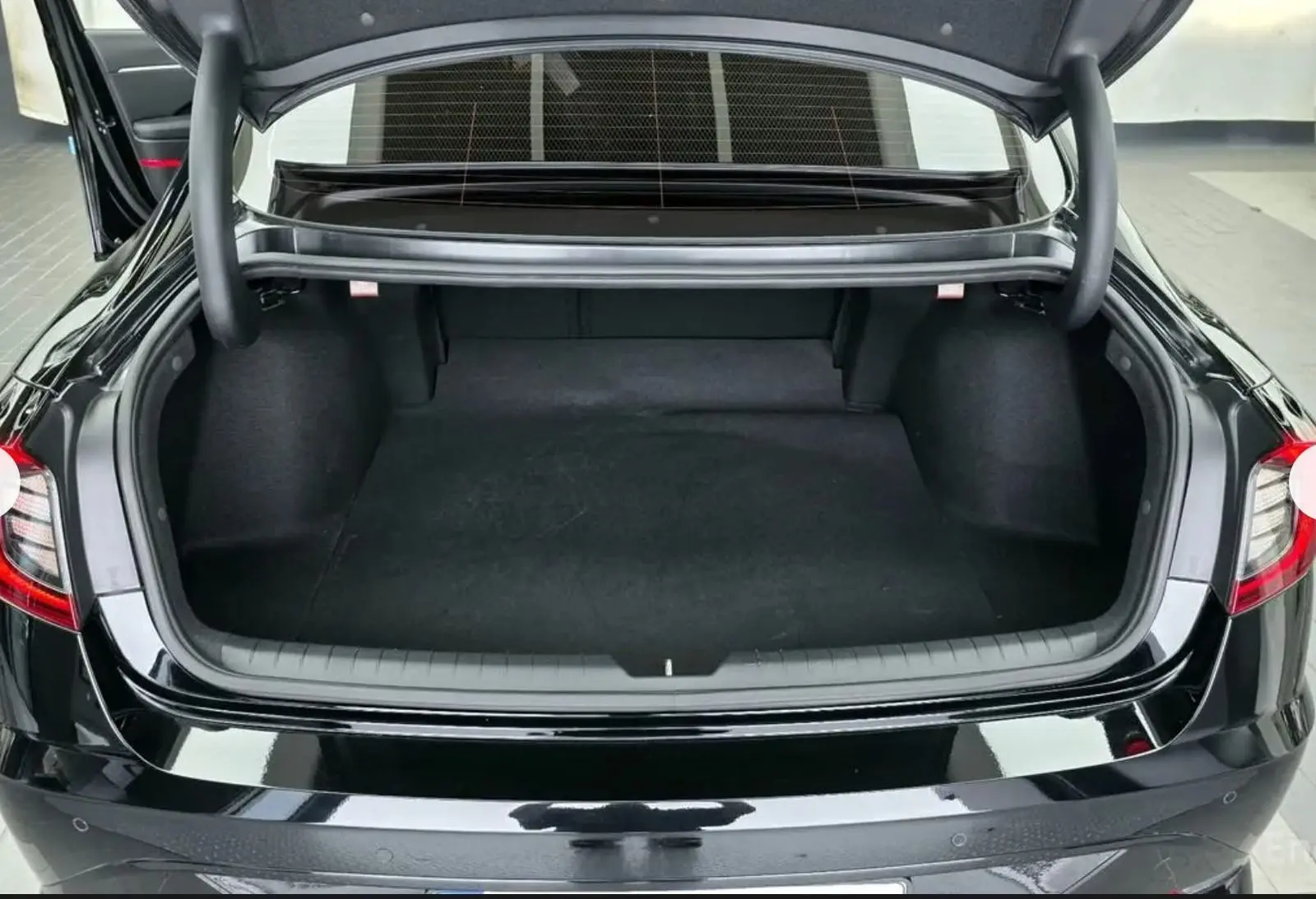 هيونداي سوناتا 2021 أوتوماتيك بحالة الوكالة مع فتحة سقف - صورة 4