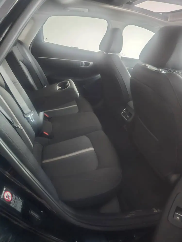 هيونداي سوناتا 2021 أوتوماتيك بحالة الوكالة مع فتحة سقف - صورة 9