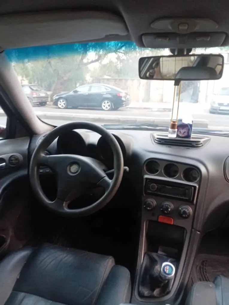 ألفا روميو 156 T.Spark 2001 بناقل يدوي للبيع - صورة 5