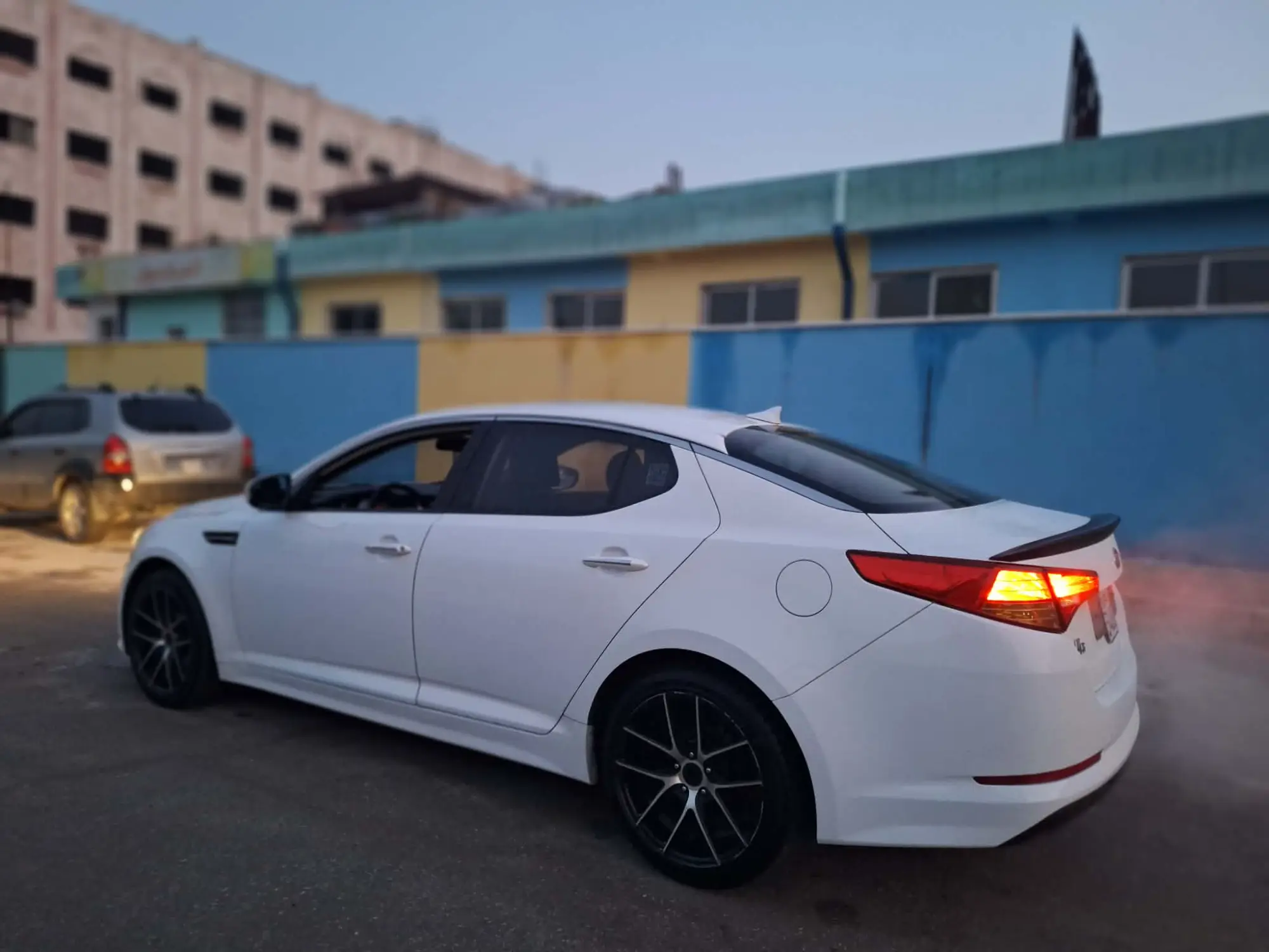 كيا اوبتيما 2011 سيدان رياضية للبيع - صورة 3