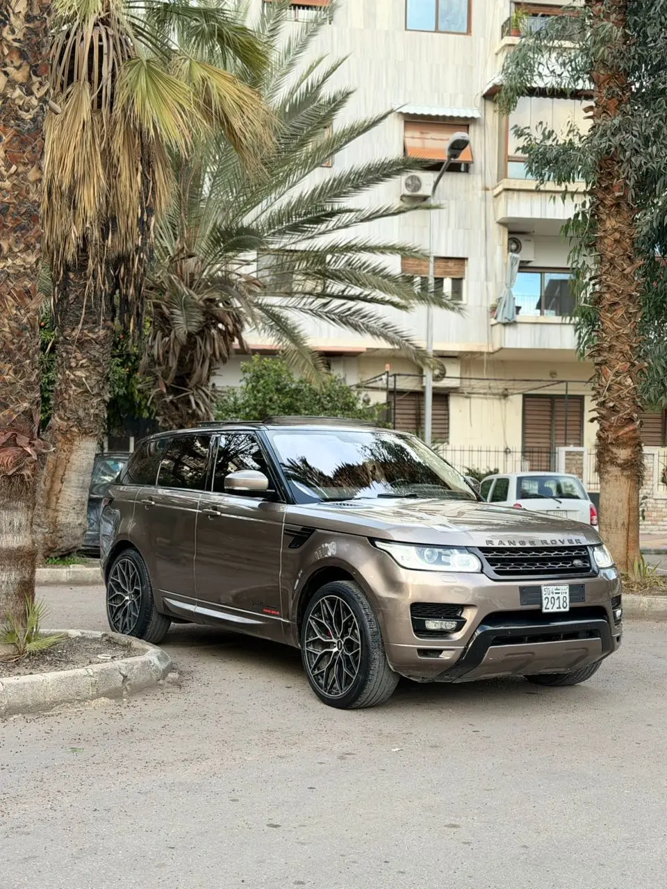 رانج روفر سبورت 2014 - صورة 4