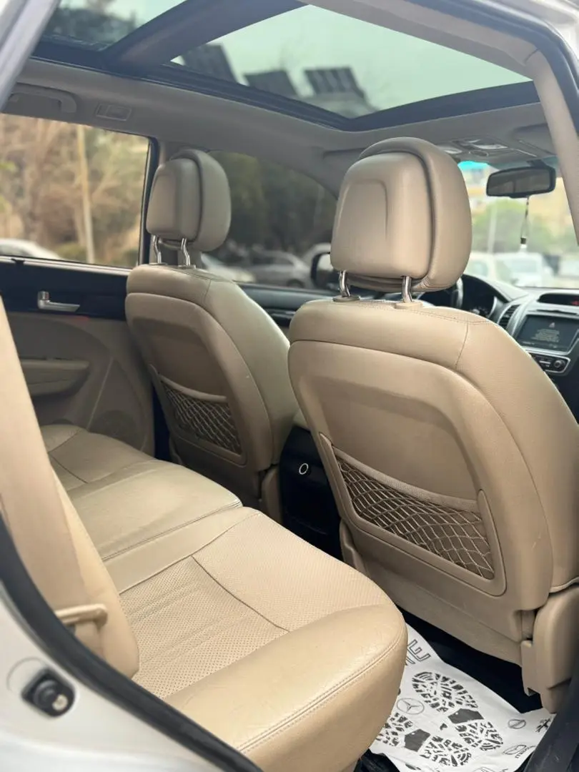 كيا سورينتو 2014 - صورة 11