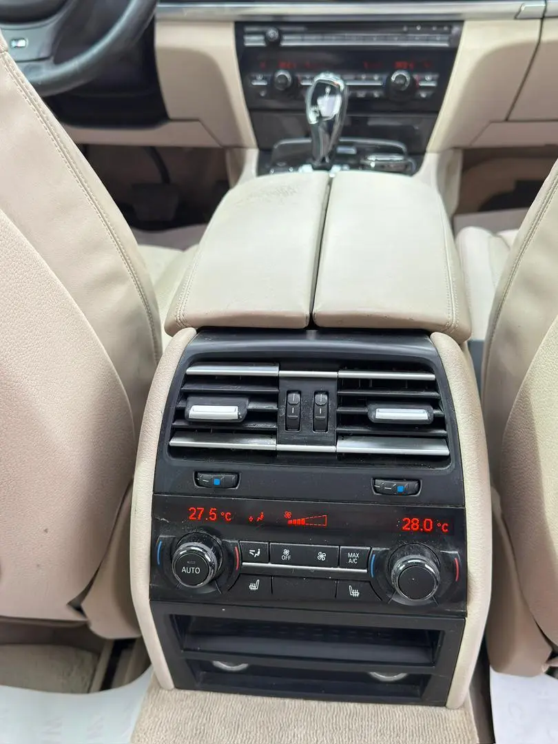 BMW 750 Li 2014 - صورة 6