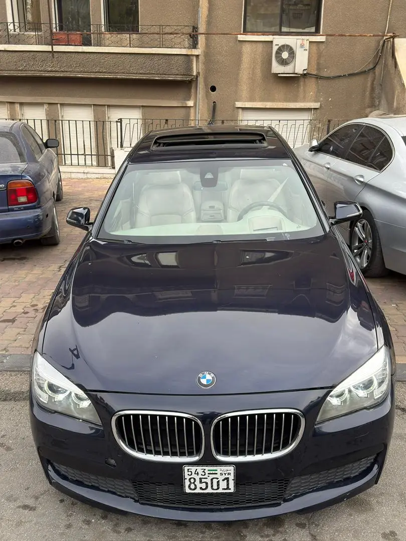 BMW 750 Li 2014 - صورة 11