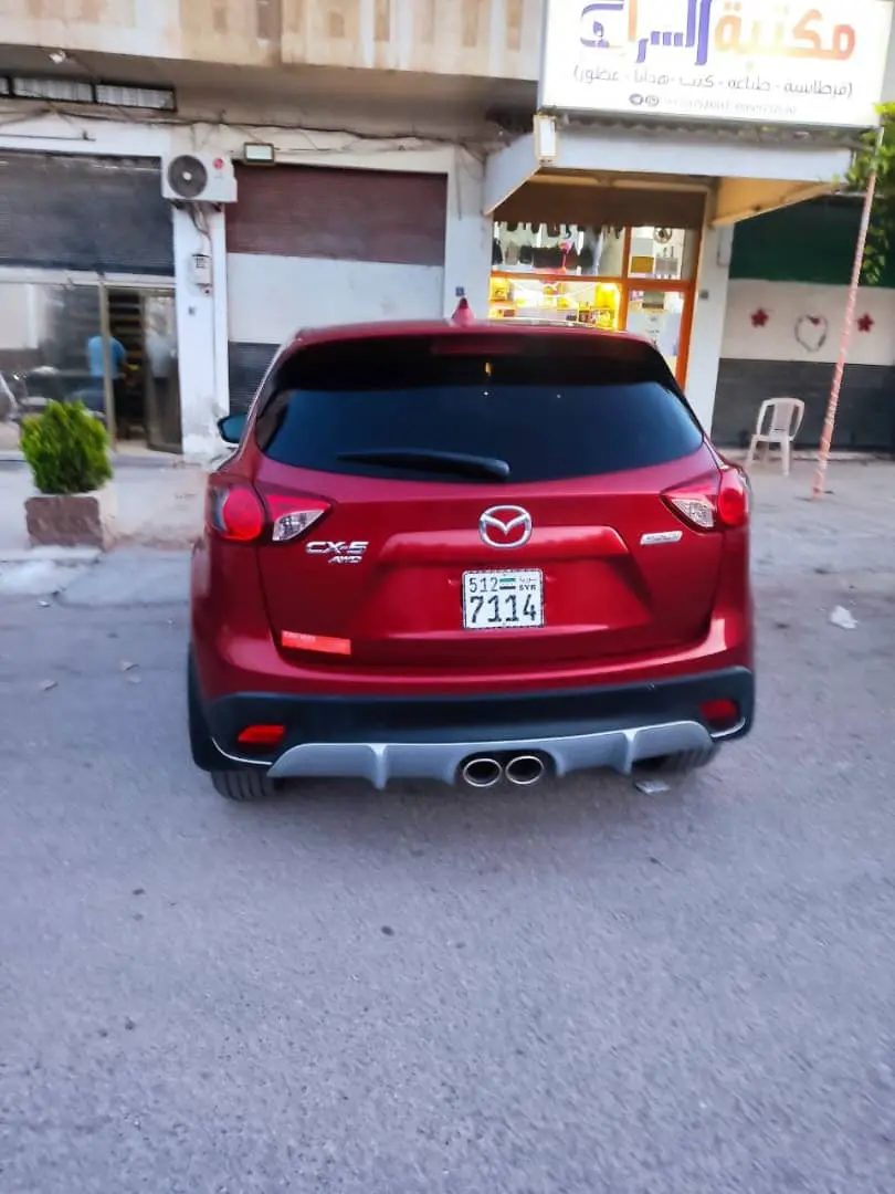 مازدا CX-5 2012 دفع رباعي بتصميم جذاب - صورة 4