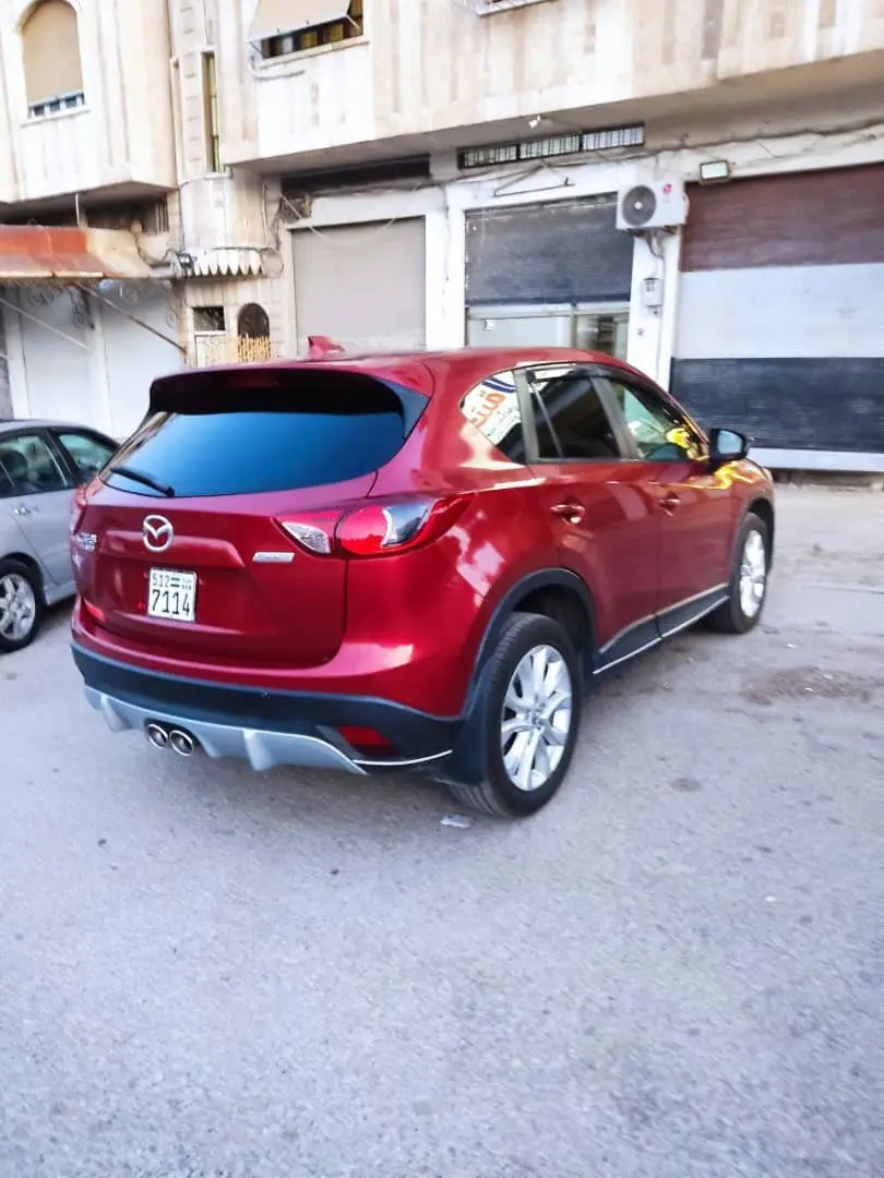 مازدا CX-5 2012 دفع رباعي بتصميم جذاب - صورة 6