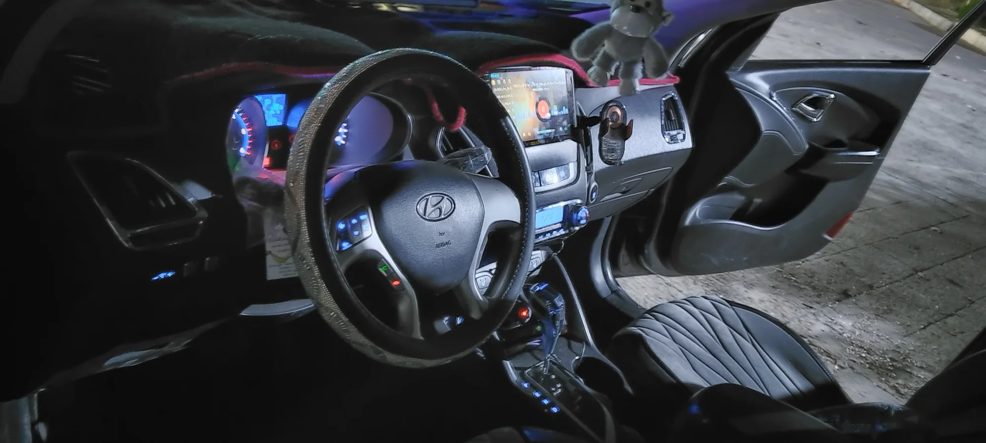 توسان بحالة ممتازة  - صورة 3