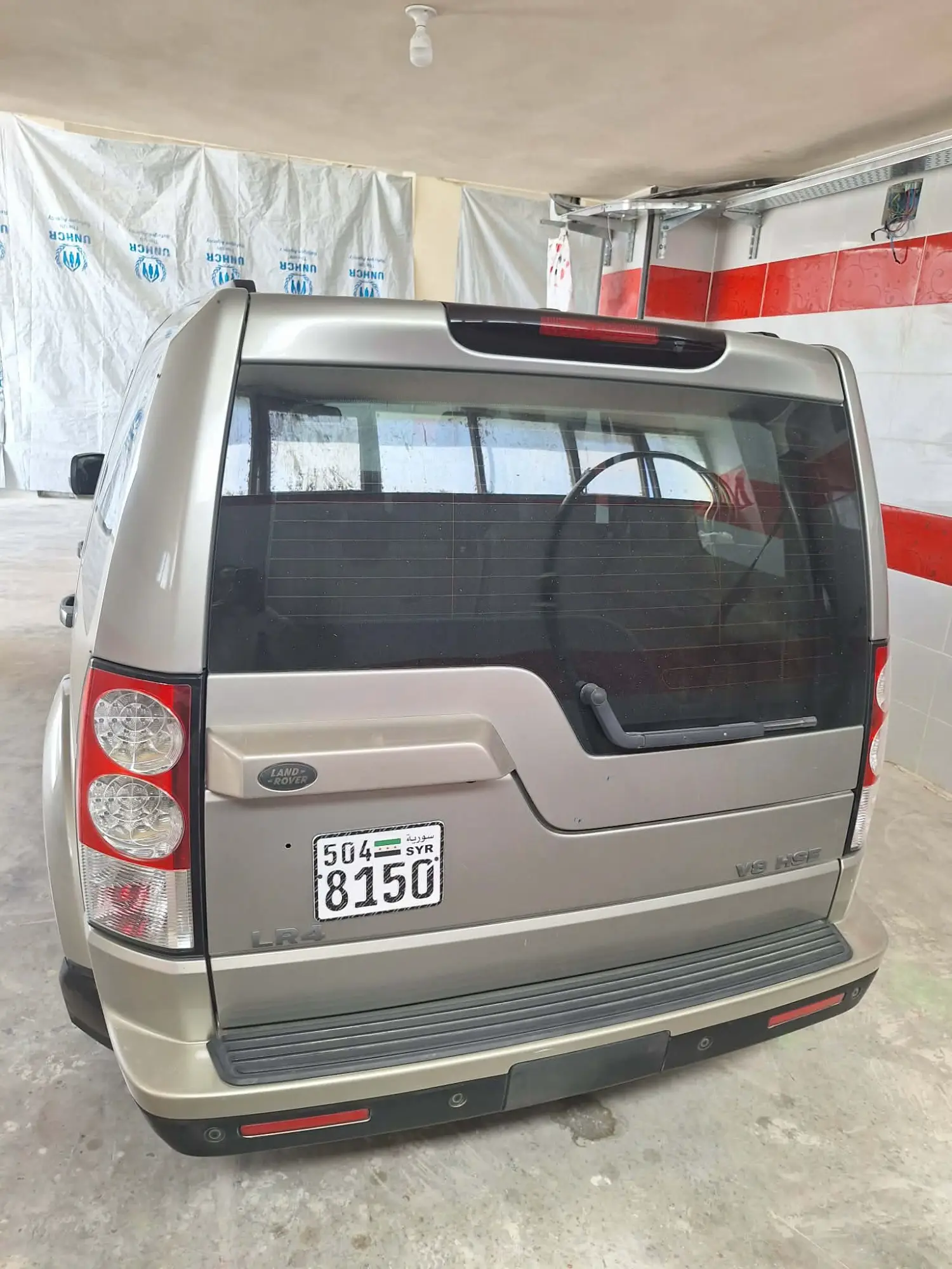 لاند روفر 2013 LR4 محرك 8 سلندر سبع مقاعد  - صورة 2