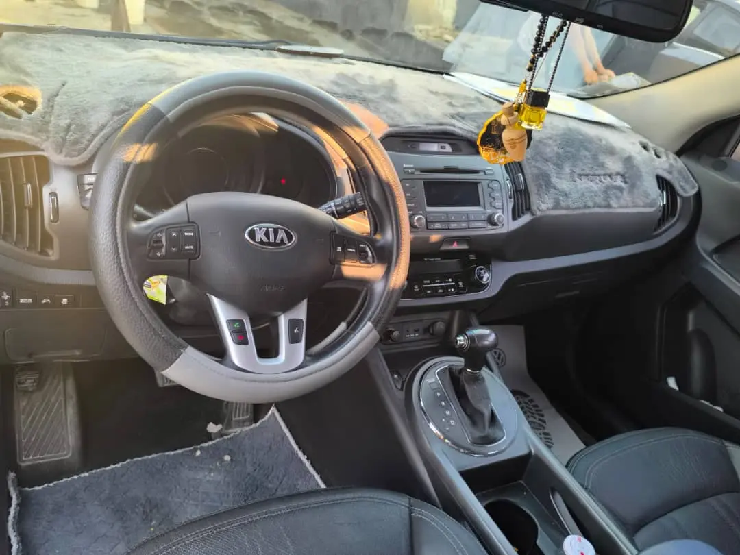 كيا سبورتاج 2013 دفع رباعي أوتوماتيك بحالة ممتازة - صورة 2