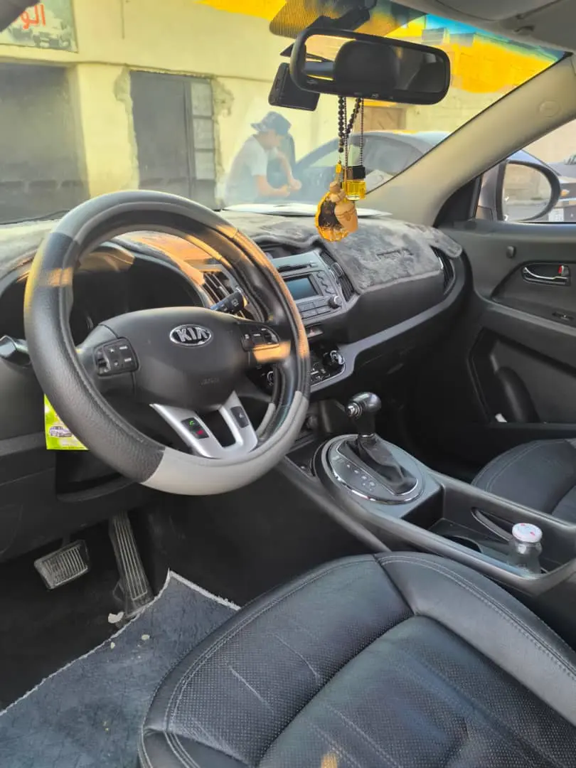 كيا سبورتاج 2013 دفع رباعي أوتوماتيك بحالة ممتازة - صورة 3