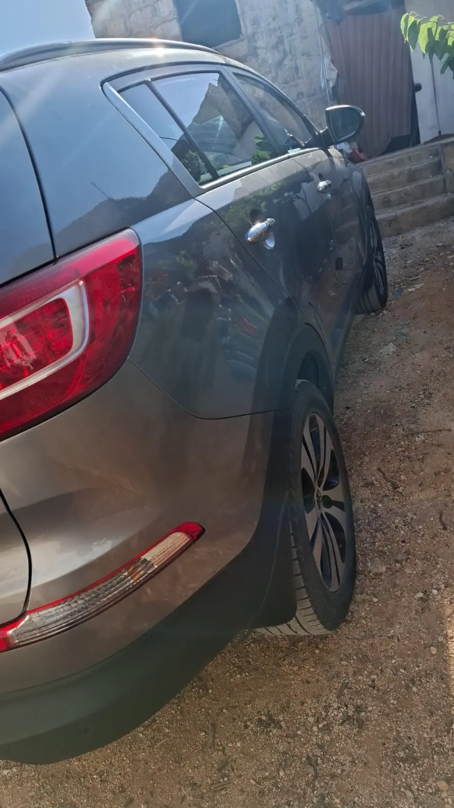 كيا سبورتاج 2013 دفع رباعي أوتوماتيك بحالة ممتازة - صورة 8