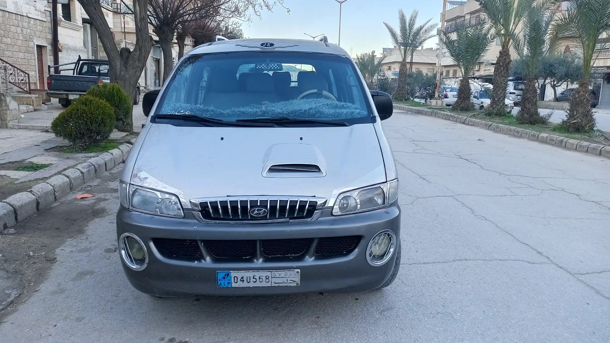 هيونداي H1 موديل 2005 بحالة جيدة للبيع - صورة 1