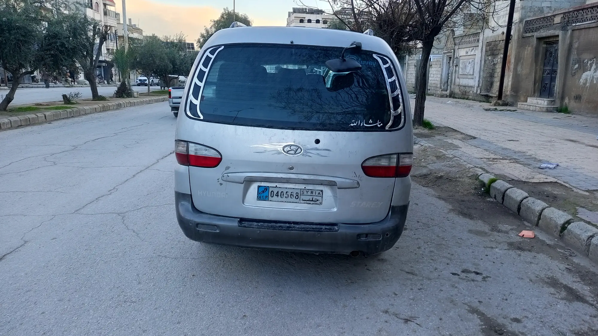 هيونداي H1 موديل 2005 بحالة جيدة للبيع - صورة 2