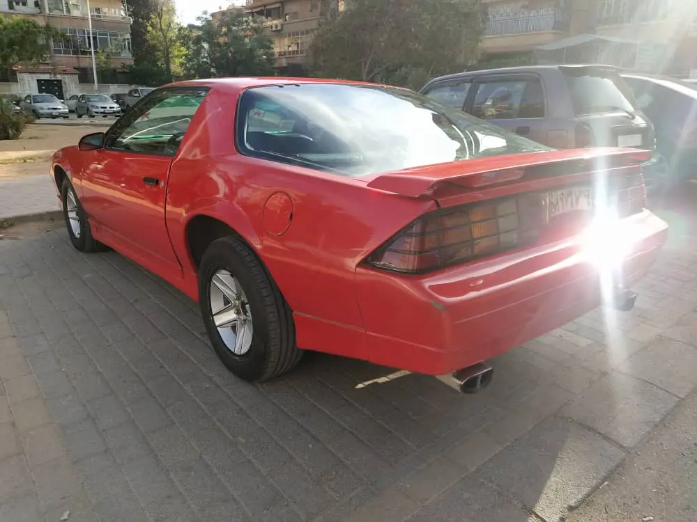 شيفروليه كامارو 1990 كوبيه رياضية كلاسيكية - صورة 4