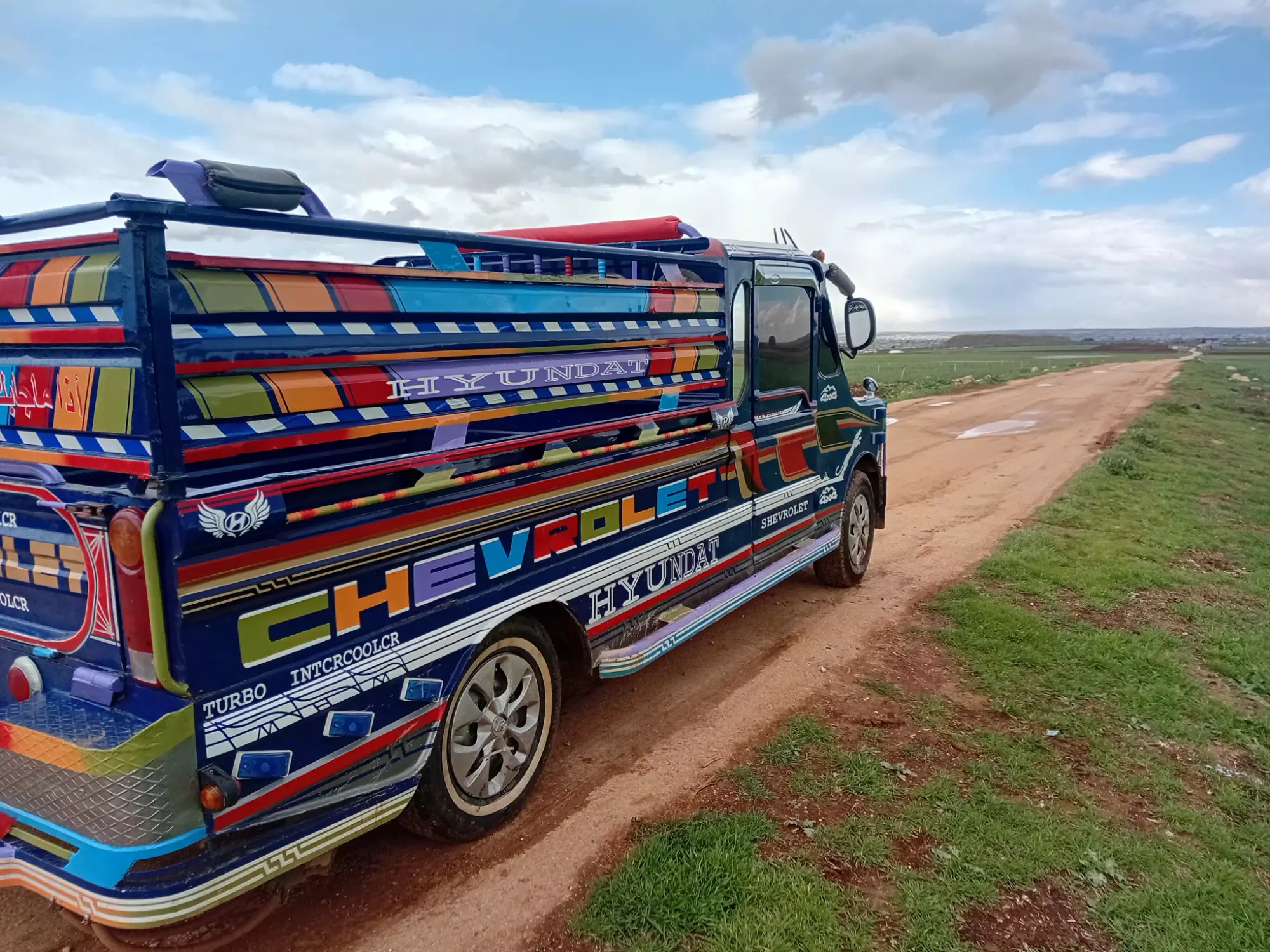 شيفروليه بيك أب 1997 مخصصة ومزخرفة - صورة 4