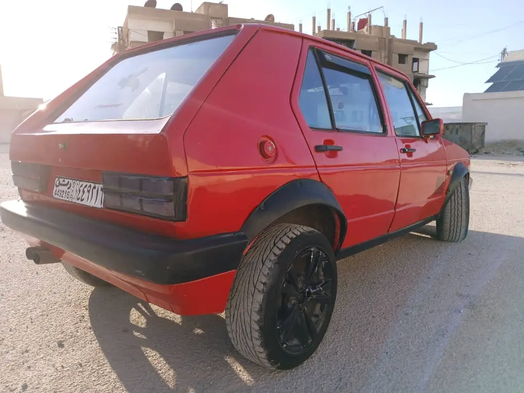 فولكس فاجن جولف 1976 للبيع - كلاسيك معدل وجاهز - صورة 3