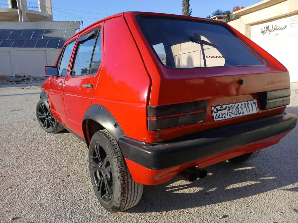 فولكس فاجن جولف 1976 للبيع - كلاسيك معدل وجاهز - صورة 4