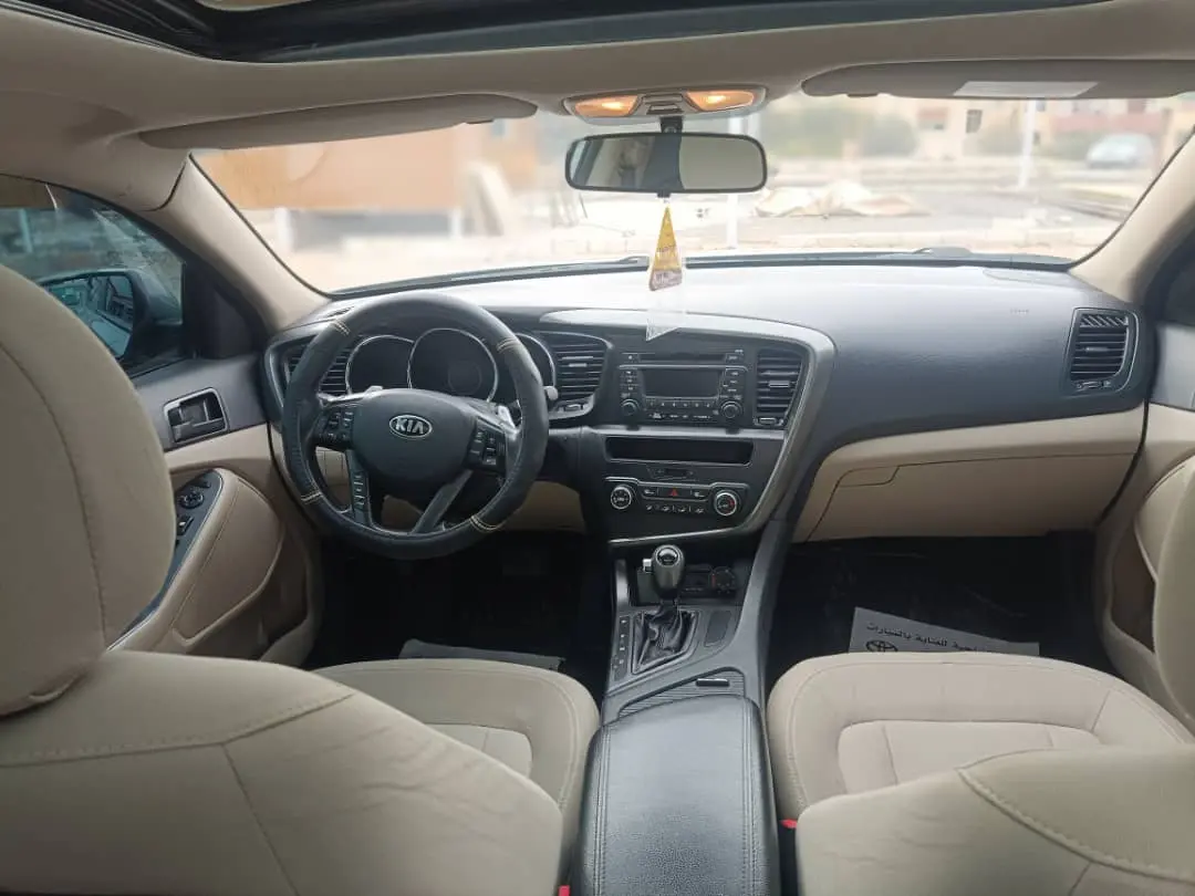 كيا أوبتيما 2013 للبيع - سيدان أوتوماتيكية بحالة جيدة - صورة 2