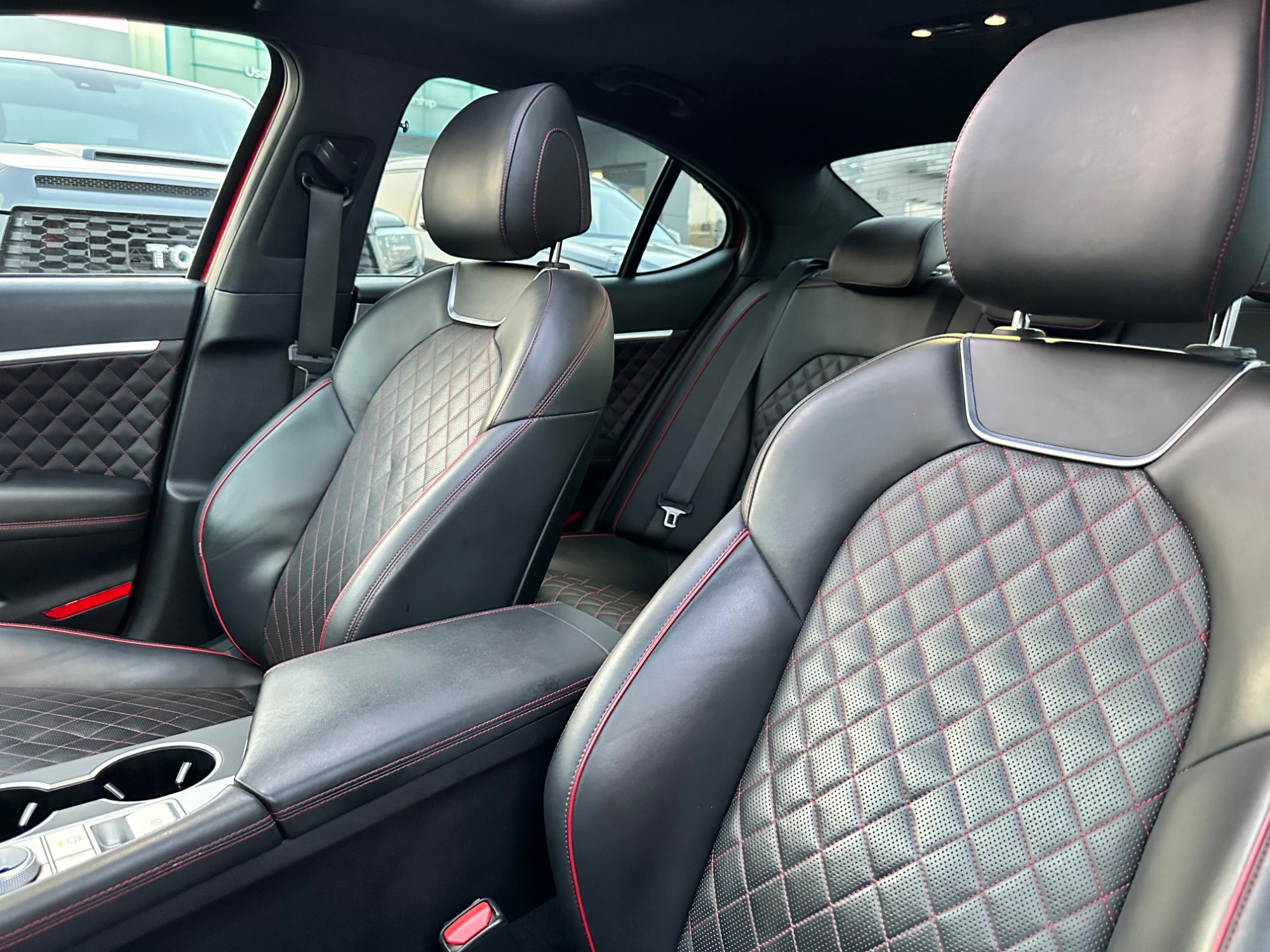 جينيسيس يلي يدور النظيف بوالين الوكالة g70 سته سلندر تيربو 3.3 خالية العلام كاملة المواصفات كلين تايتل - صورة 17