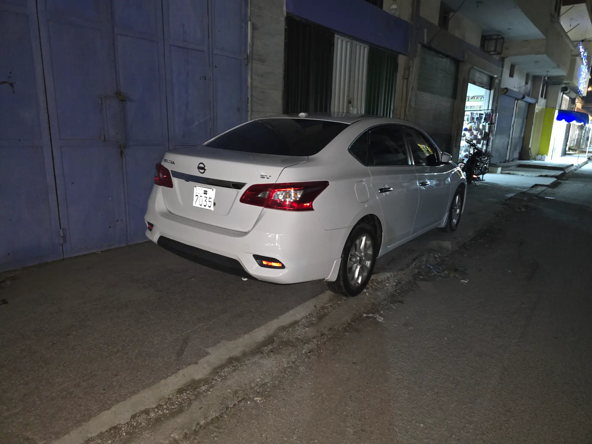 نيسان سنترا 2016 حالة ممتازة واقتصادية - صورة 6